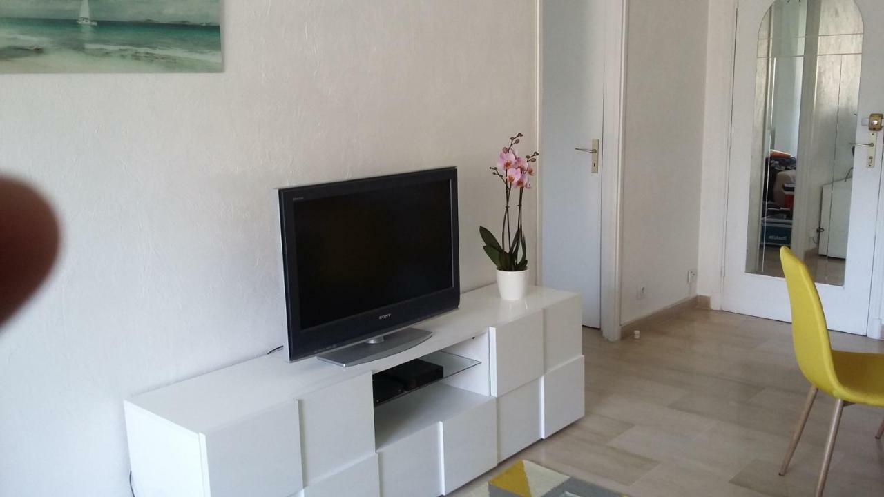 Ferienwohnung Jardins Du Pont Du Lys Juan-les-Pins Exterior foto